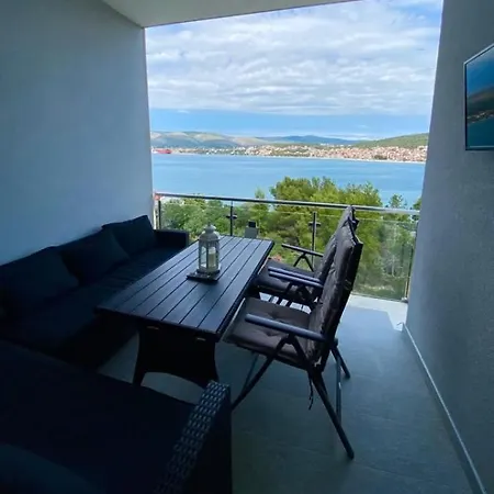 Seaesta - Luxury Seaview Apartman *